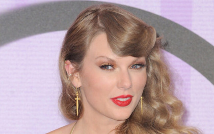 Taylor Swift's Fans Defend 'Mother' Against John Mayer