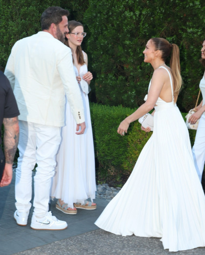 Ben Affleck, J.Lo & Violet Affleck attended Michael Rubin's 4th of July party