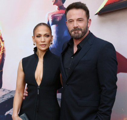 Jennifer Lopez & Ben Affleck actually seem perfectly solid after a quiet summer?