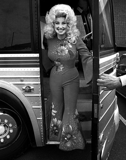 Dolly Parton explains why she's worn wigs for decades