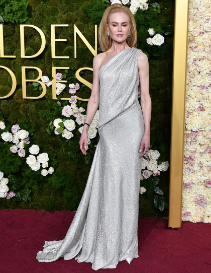 Nicole Kidman wore Balenciaga & big hair to the Globes: campy & fun?