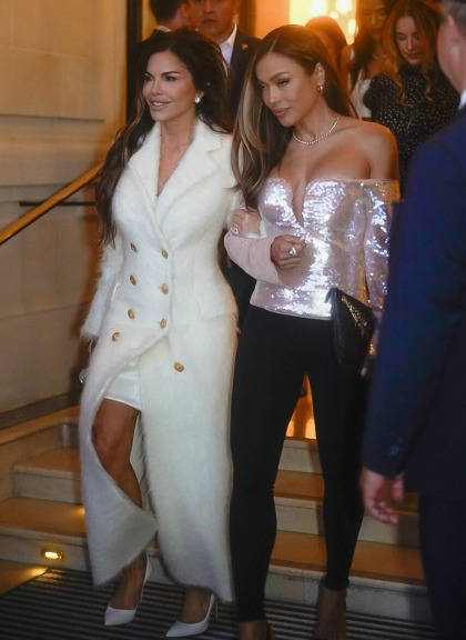 Lauren Sanchez had her bachelorette party in Paris, with Katy Perry & Kim Kardashian Lauren Sanchez had her bachelorette party in Paris, with Katy Perry & Kim Kardashian