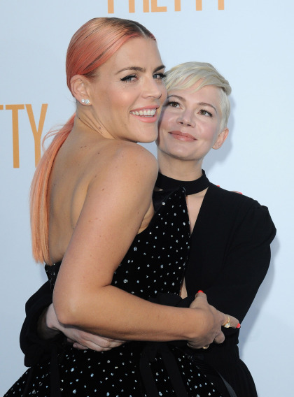 Michelle Williams and Busy Philipps got teary remembering how they first met Michelle Williams and Busy Philipps got teary remembering how they first met