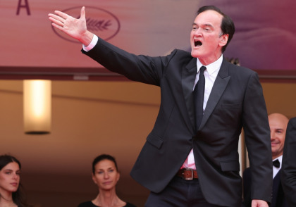 Quentin Tarantino is pissed that Rosanna Arquette criticized his use of the n-word